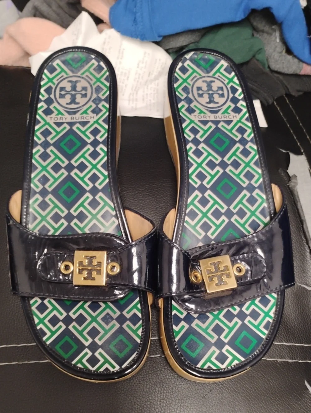 TORY BURCH DIXON NAVY & GREEN PATENT LOGO SLIDE SANDALS EXCELLENT CONDITION